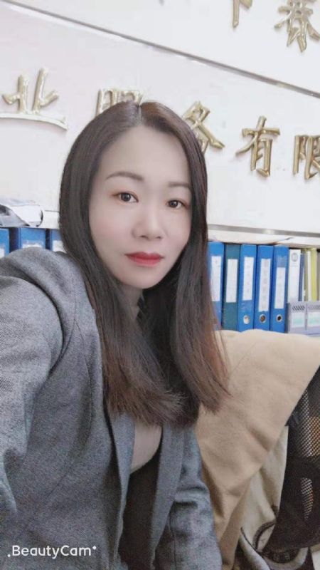 羽化成蝶的第一张照片--广东认干亲服务网