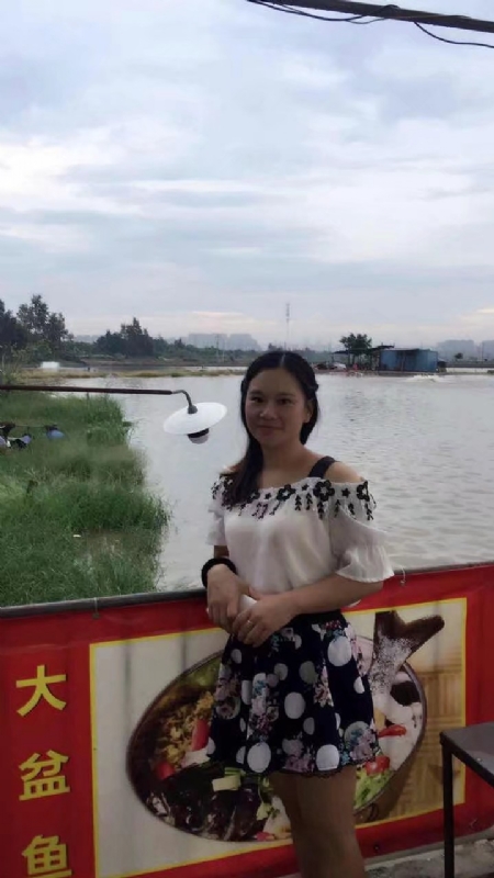 莹莹的第一张照片--广东认干亲服务网