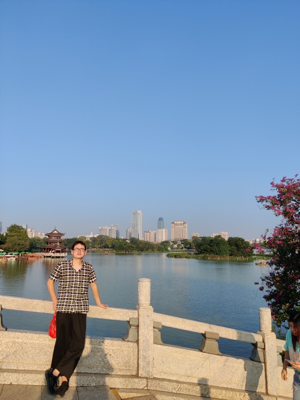 萍水相逢晏的第一张照片--广东认干亲服务网