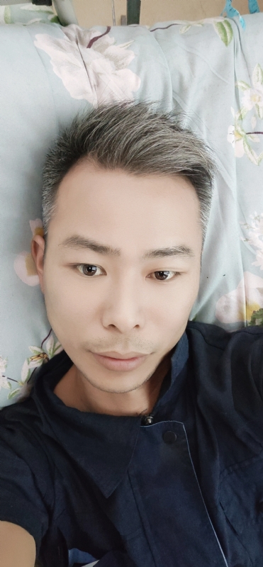 火山口的第一张照片--广东认干亲服务网