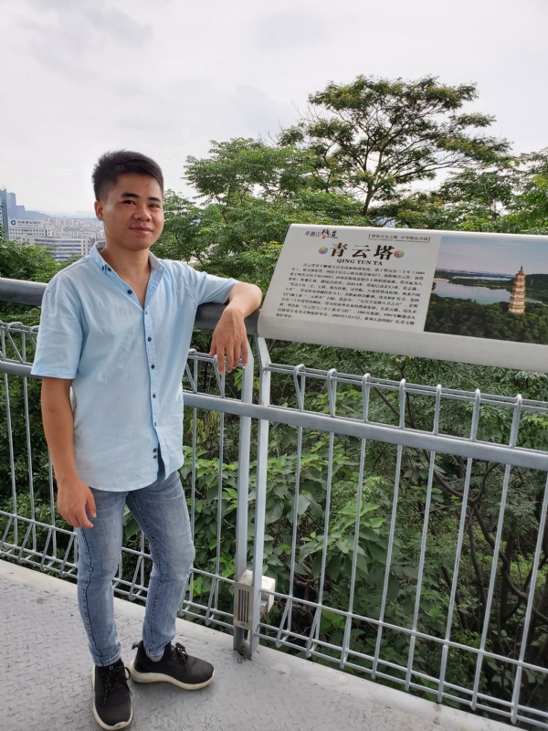 尚德的第一张照片--广东认干亲服务网