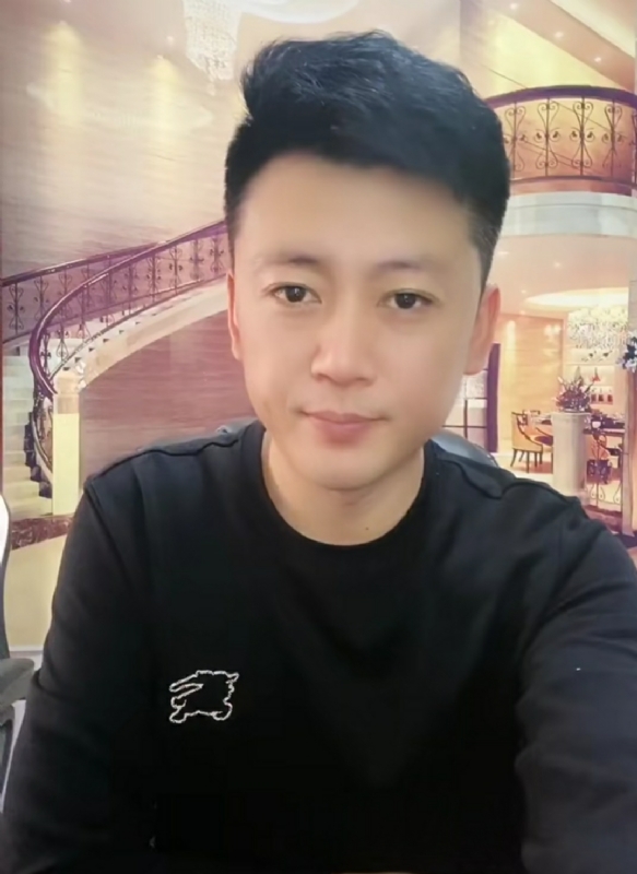 屋顶拾荒人的第三张照片--广东认干亲服务网