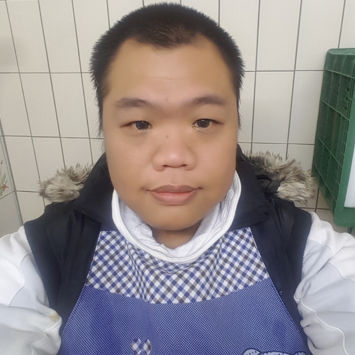 黑熊的第一张照片--广东认干亲服务网