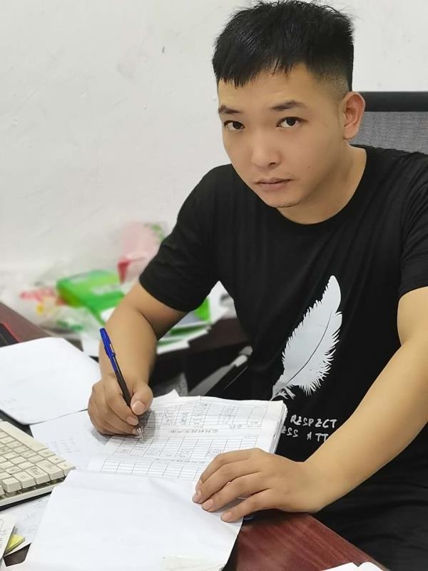 寻找另一伴的第一张照片--广东认干亲服务网