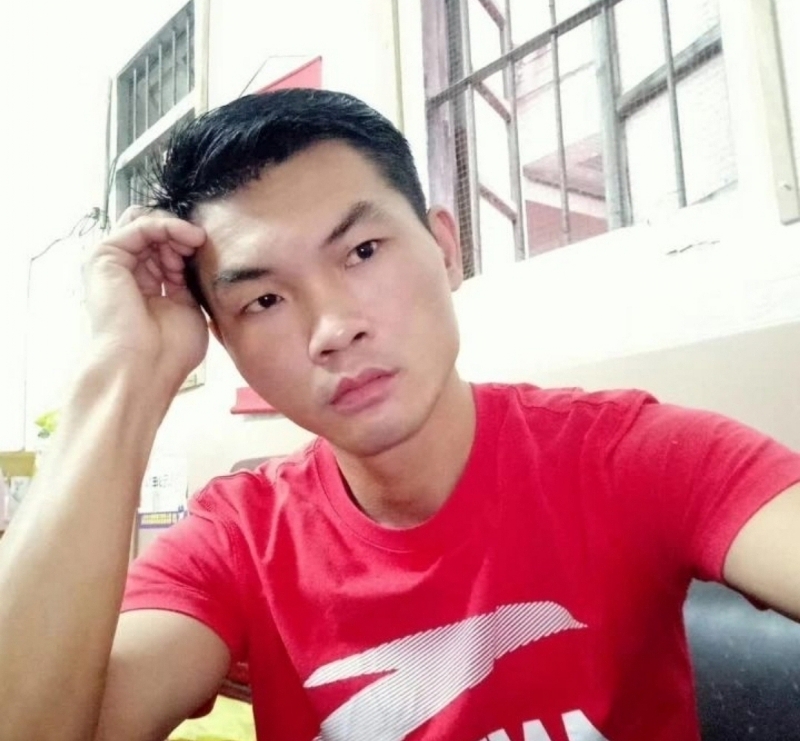 英俊的台灯的第一张照片--广东认干亲服务网