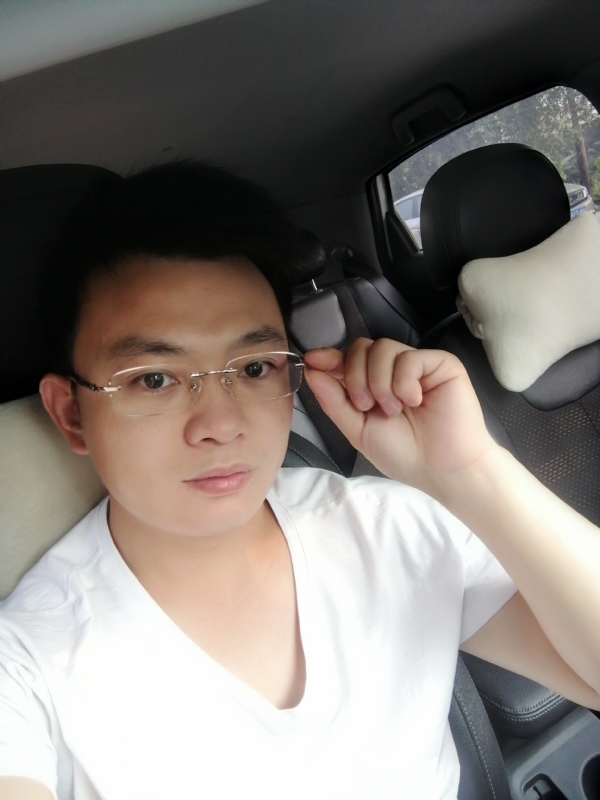 幸福的拥抱的第二张照片--广东认干亲服务网