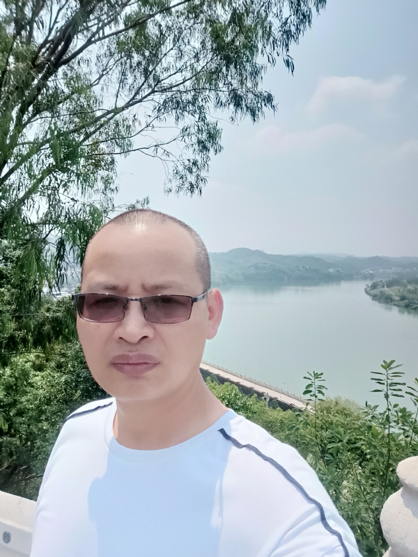 随缘随性的第一张照片--广东认干亲服务网