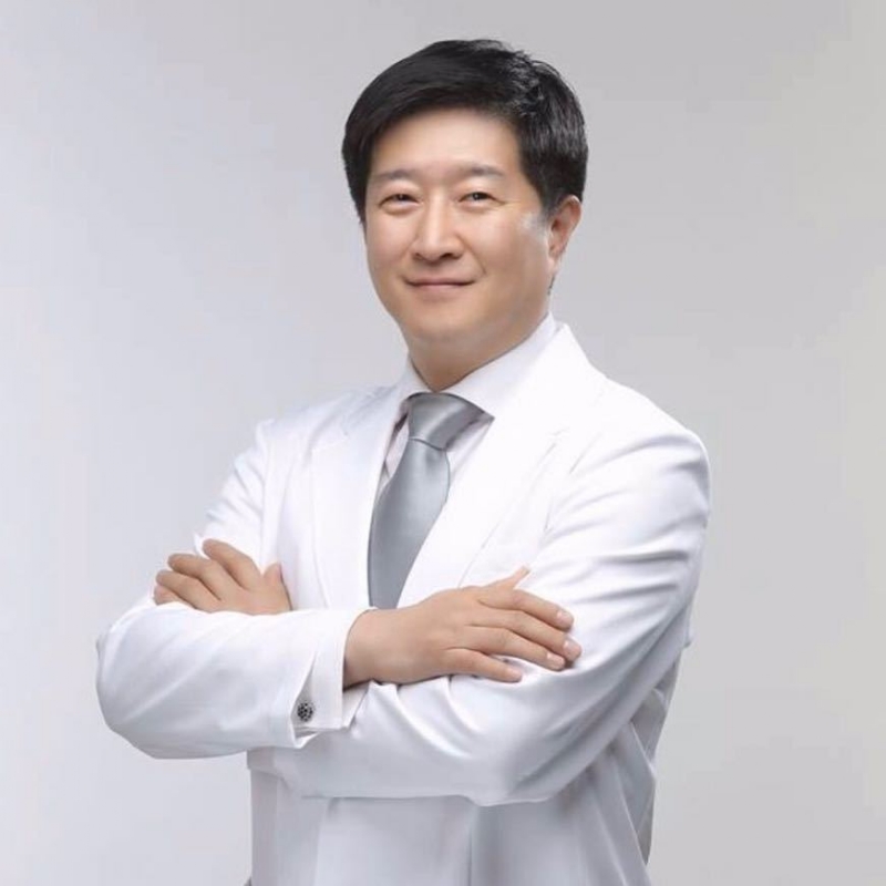 王伟的第二张照片--广东认干亲服务网