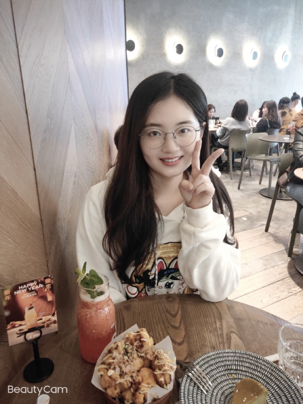 皮卡小姐的第一张照片--广东认干亲服务网