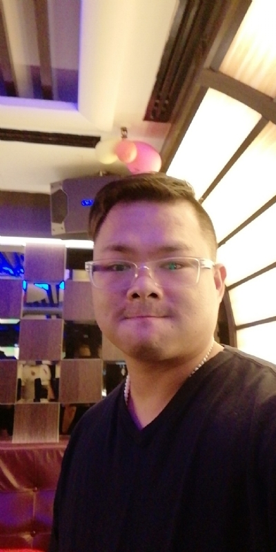 单名一个伟的第一张照片--广东认干亲服务网