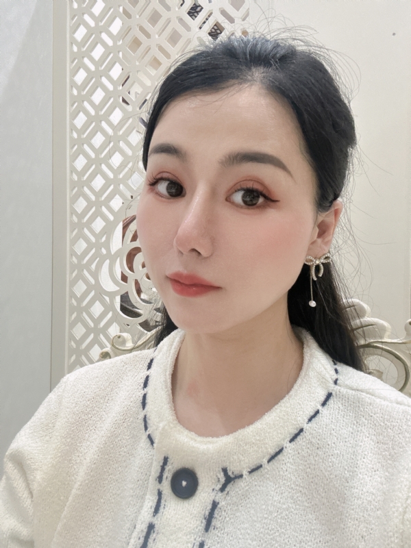 金莉的第一张照片--广东认干亲服务网